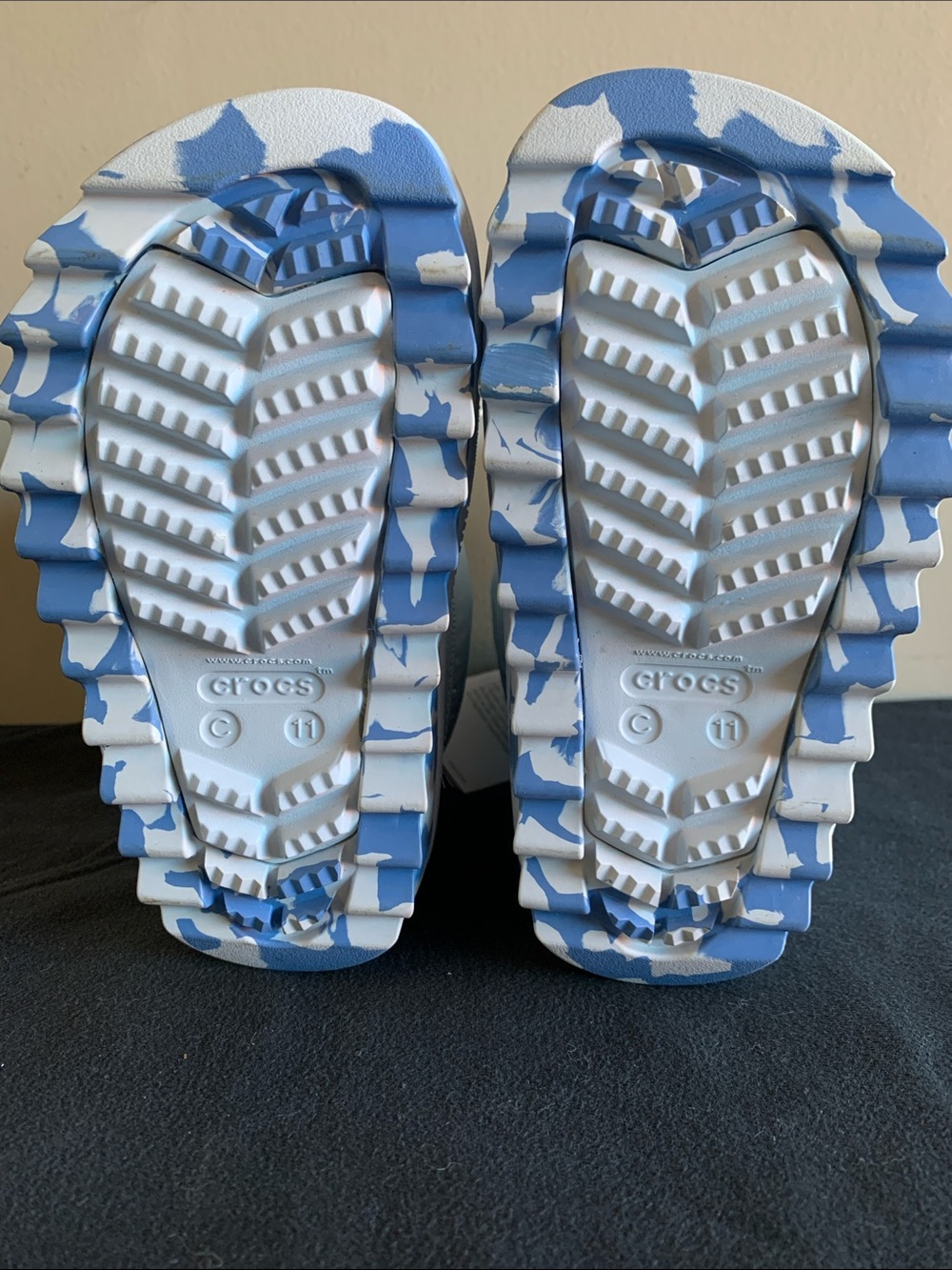 CROCS Kids Light Blue & White Neo Puff Boot K NWT Winter Boots - Picture 5 of 5